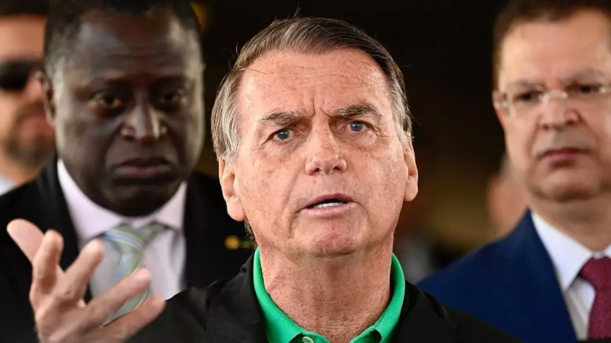 Bolsonaro apresenta melhora clínica, mas segue sem previsão de alta da UTI