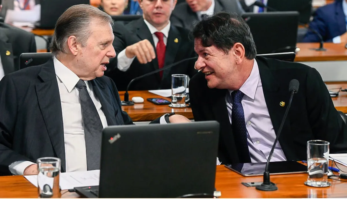 Cid Gomes articula reunião com Tasso Jereissati para discutir candidatura de Ciro à Presidência