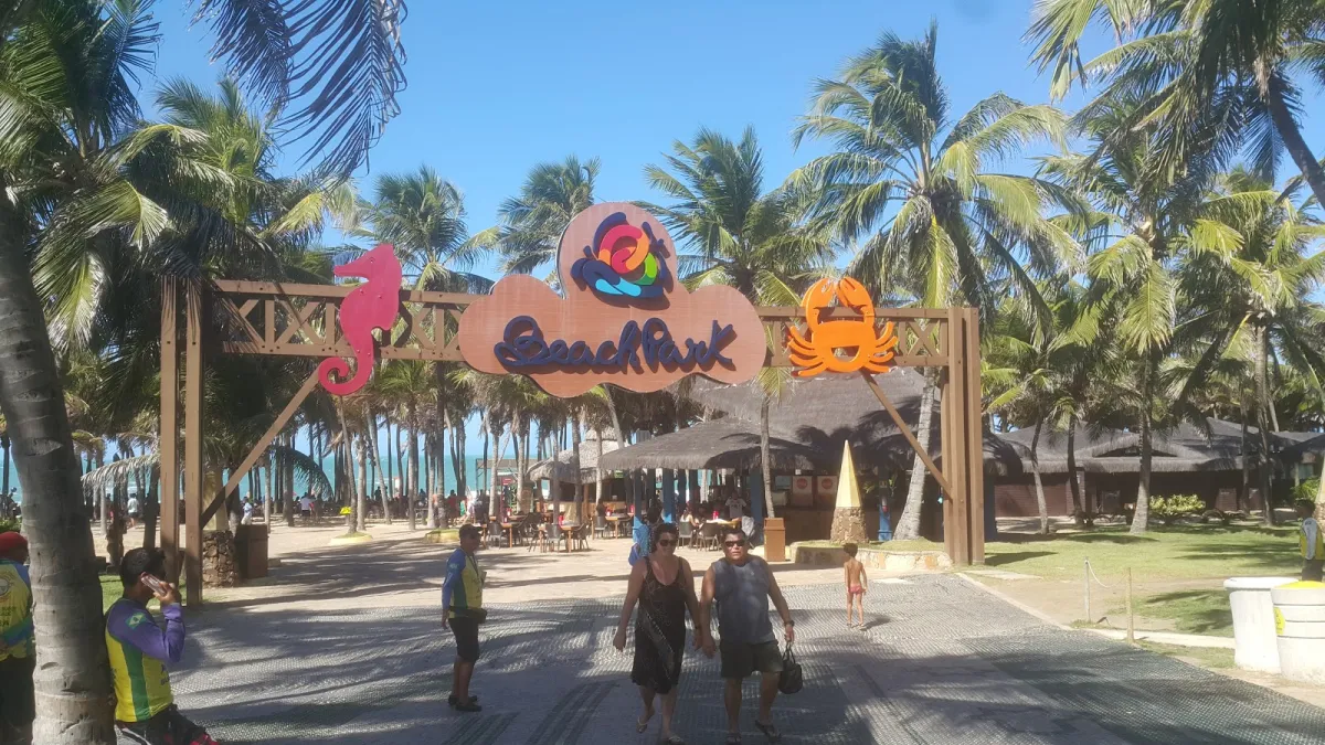 Beach Park relança promoção para moradores do Ceará com lanche grátis