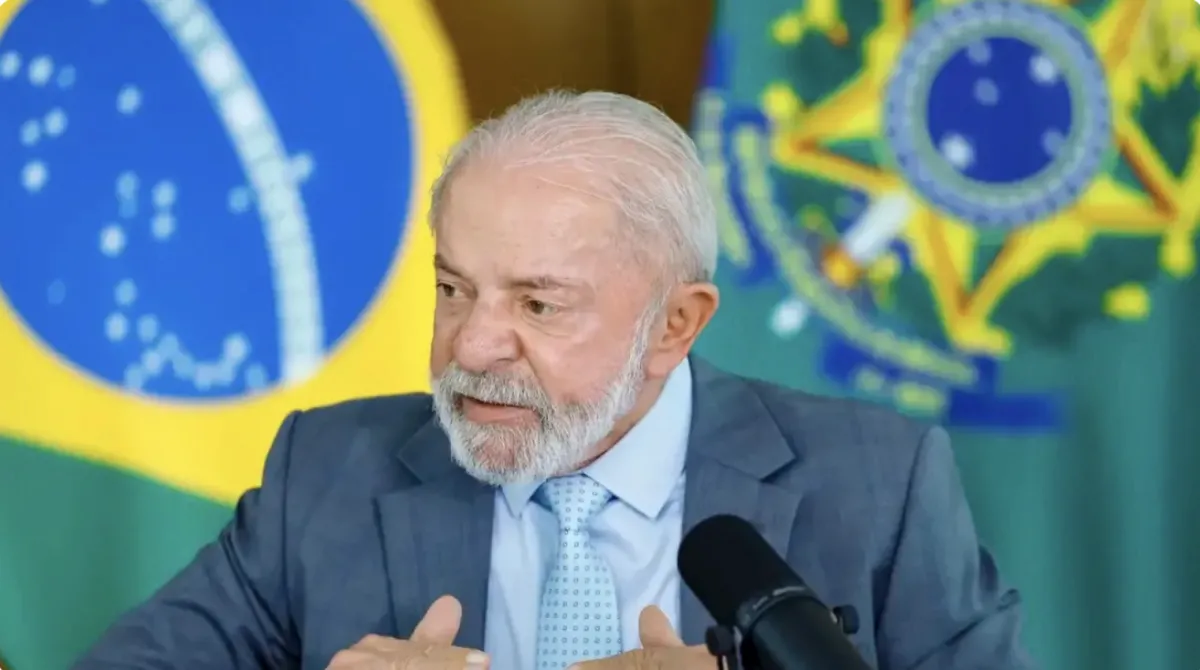 Lula assina MP que zera “taxa das blusinhas” para compras internacionais de até US$ 50