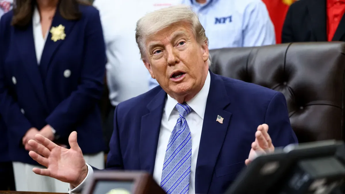 Trump afirma que não suspenderá sanções ao Irã em troca de urânio enriquecido