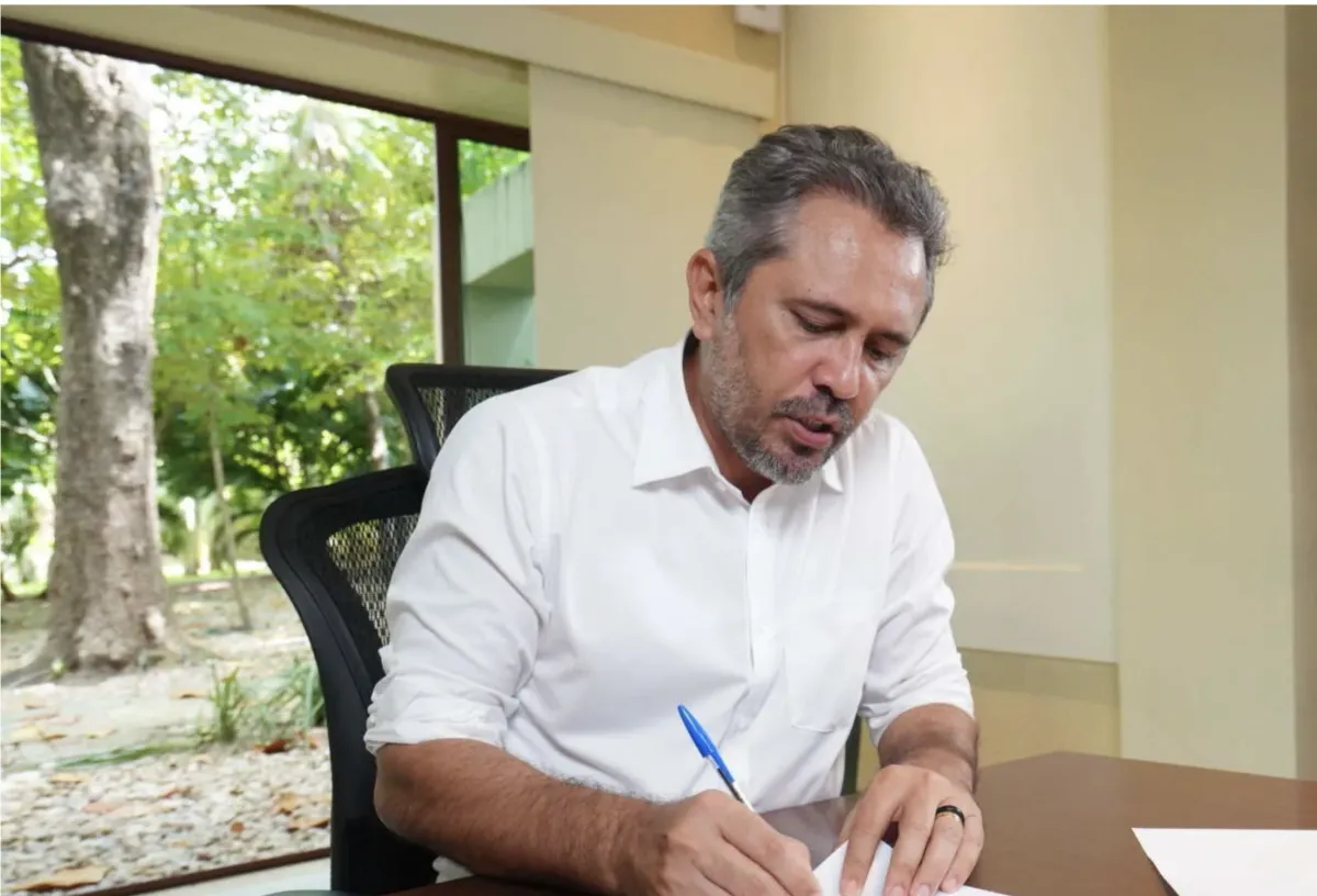 Governo do Ceará decreta ponto facultativo para servidores na sexta-feira, dia 5 de junho