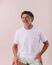 Morre Petrônio Tavares, fundador da Greenish e referência do surfe brasileiro