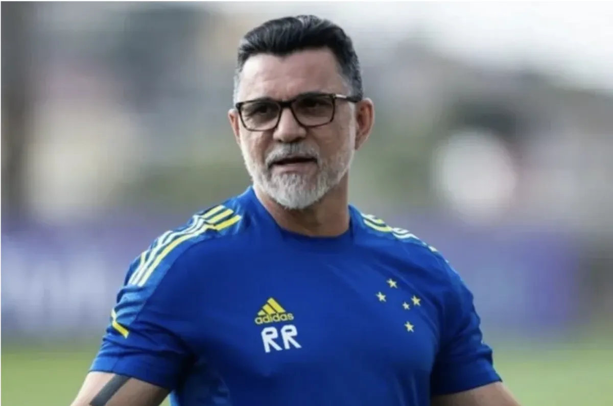 Ex-zagueiro Ricardo Rocha é detido no RJ por mandado da Justiça do Ceará