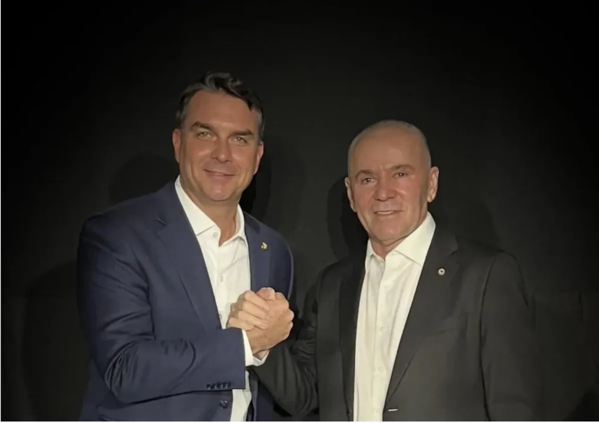Flávio Bolsonaro confirma agenda em Fortaleza para julho