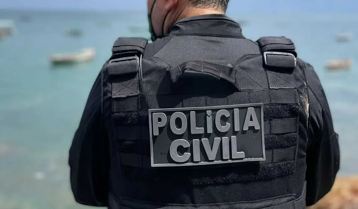 Polícia Civil prende 20 suspeitos e apreende R$ 60 mil em operação contra facção no Ceará