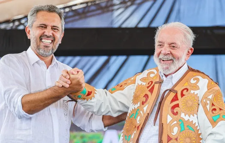 Elmano anuncia visita de Lula ao Ceará no dia 2 de julho