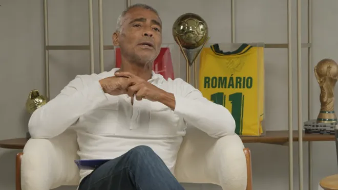 Romário pede saída de Ancelotti após eliminação do Brasil