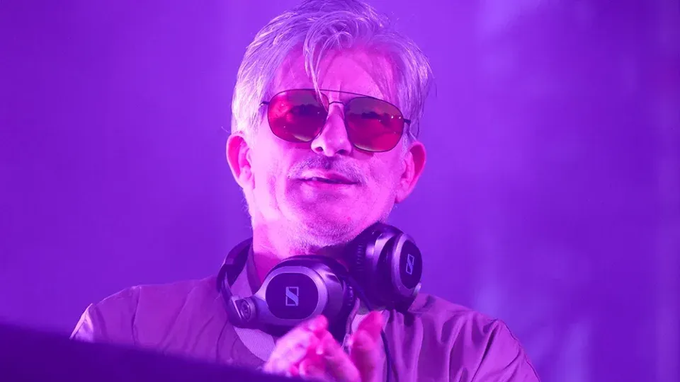 Morre aos 50 anos o DJ francês Kavinsky, autor do hit mundial ‘Nightcall’