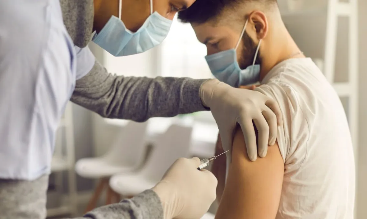 Novo contraceptivo masculino não hormonal apresenta resultados promissores em testes iniciais